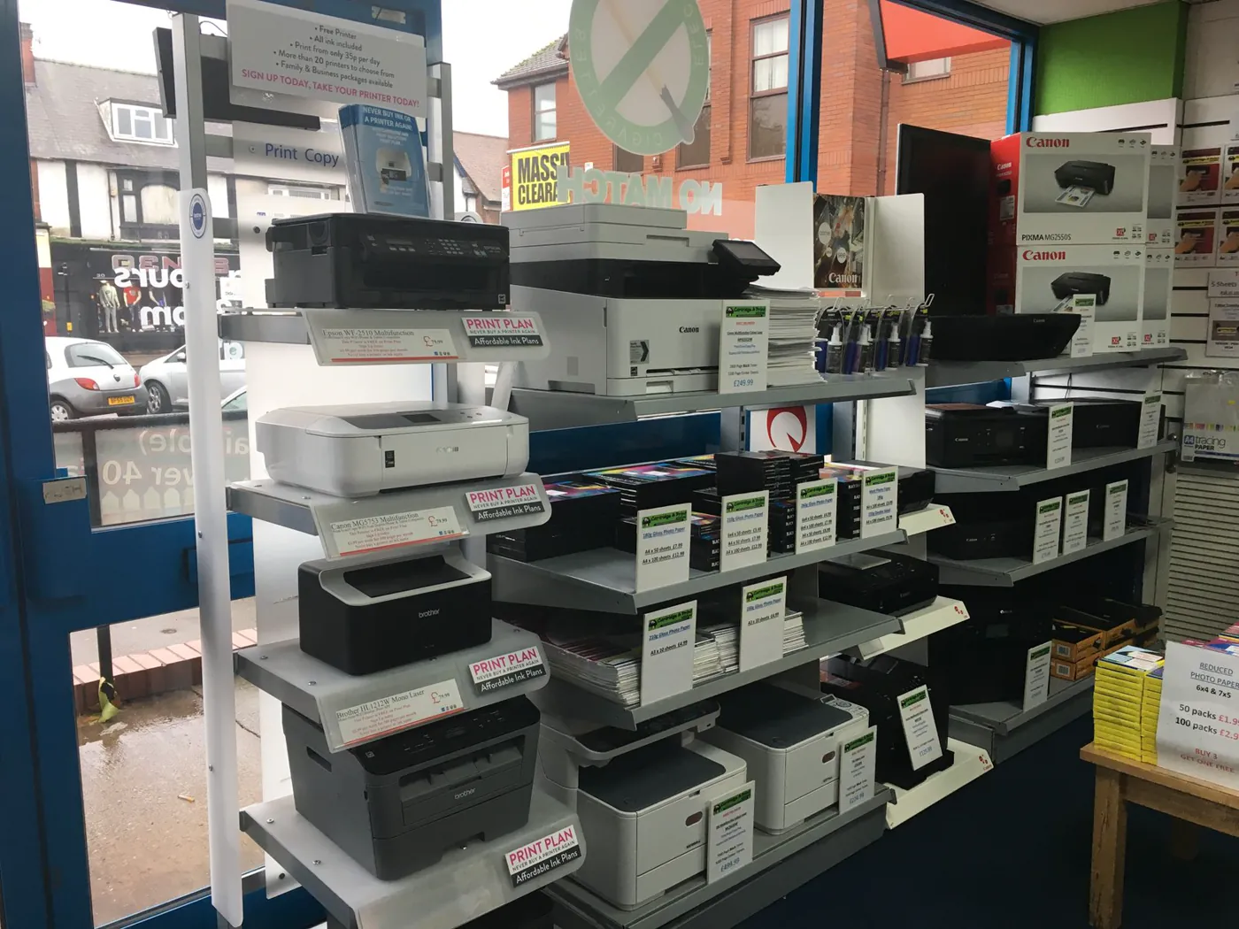 Printers on display inside Cartridge and Print Solutions