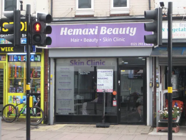 Shopfront for Hemaxi Beauty
