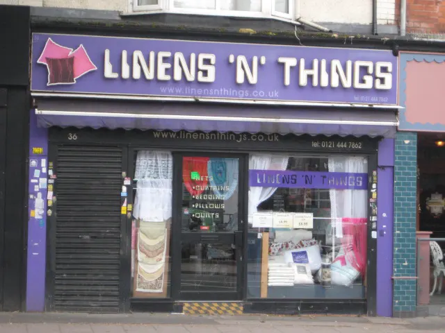Shopfront for Linens 'n' Things