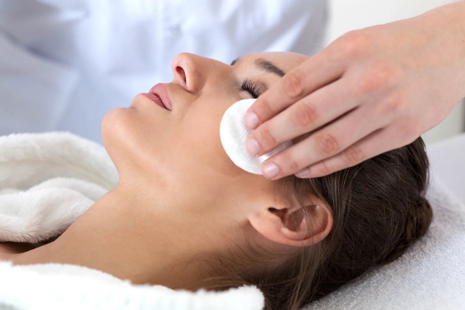 Professional facial skincare treatment at Respa Beauty